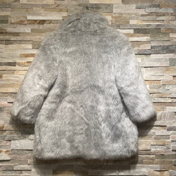 Lyre Bird Vintage Faux Fur Coat | Gray Silver Plush Swing Jacket, Hook Closures - Picture 2 of 9